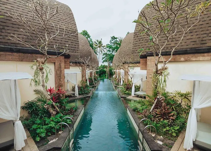 Tanamas Hotel 2*