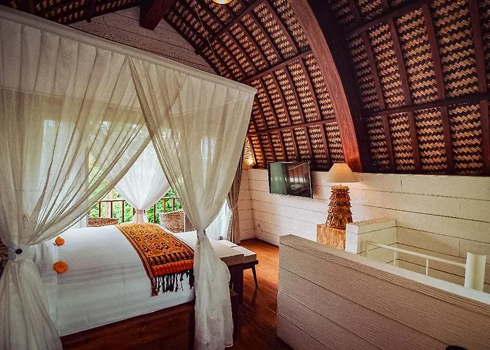 Tanamas Hotel